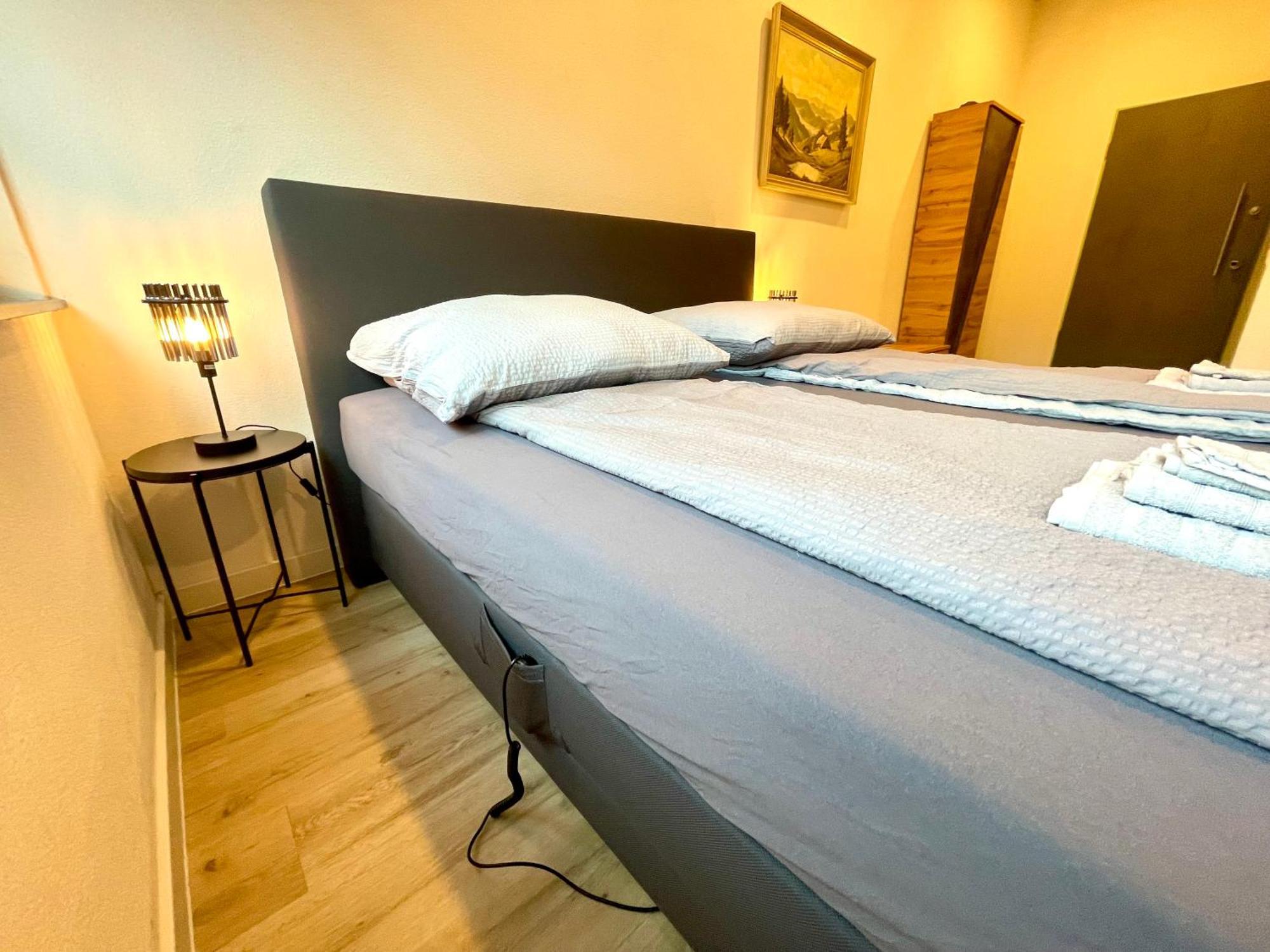 Neu Schwarzwald Zimmer Am Schloessle Goldstadt Пфорцхайм Екстериор снимка